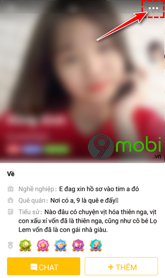 chan mot ai do tren hago