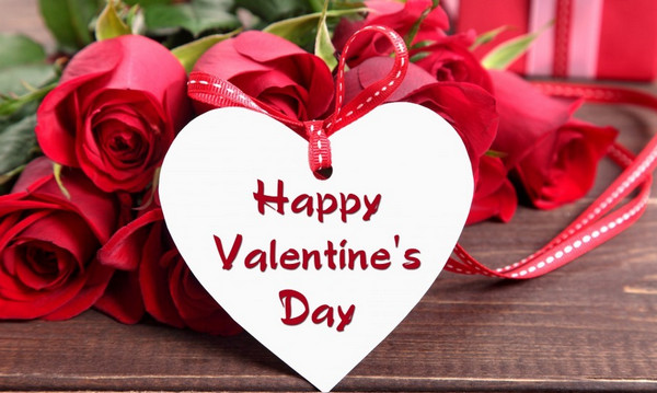 Tình yêu làm cho con người trở nên nồng nàn. Và hình ảnh Valentine lãng mạn sẽ giúp bạn truyền tải sự ấm áp và ngọt ngào của tình yêu đến người ấy một cách dễ dàng. Hãy cùng thưởng thức những bức ảnh đẹp và tìm kiếm sự lãng mạn trong từng chi tiết nhỏ nhắn của chúng!